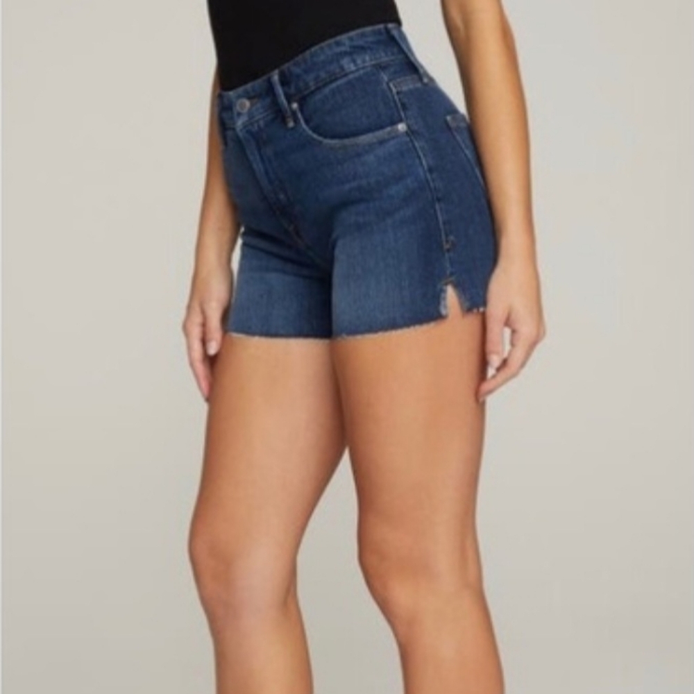 NWT Good American Cut-Off Short Size 12 - Picture 6 of 9